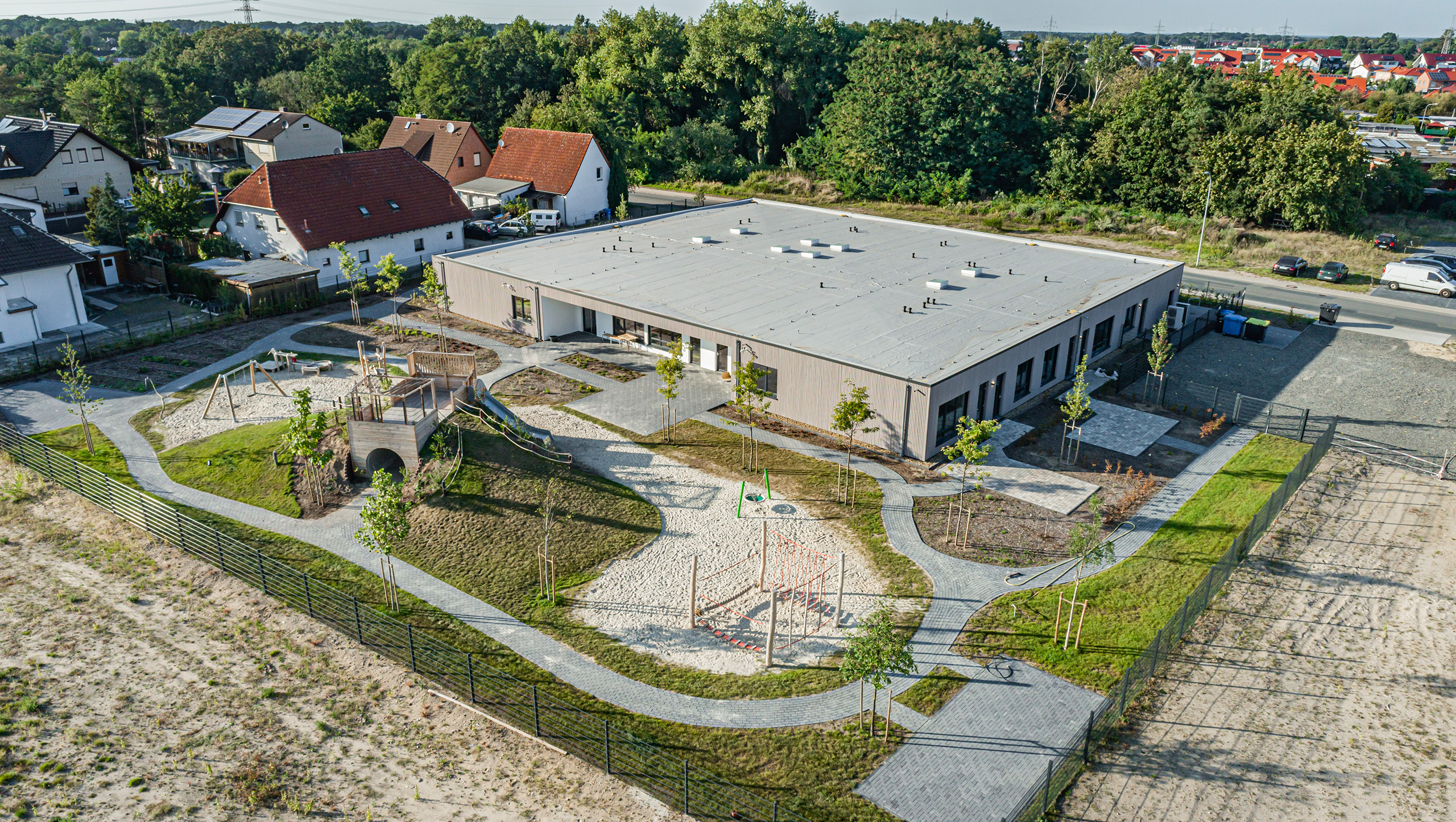 Holztafelbauweise im Kommunalbau auch in Hildesheim, Hannover und Braunschweig - Holzbau Schaab